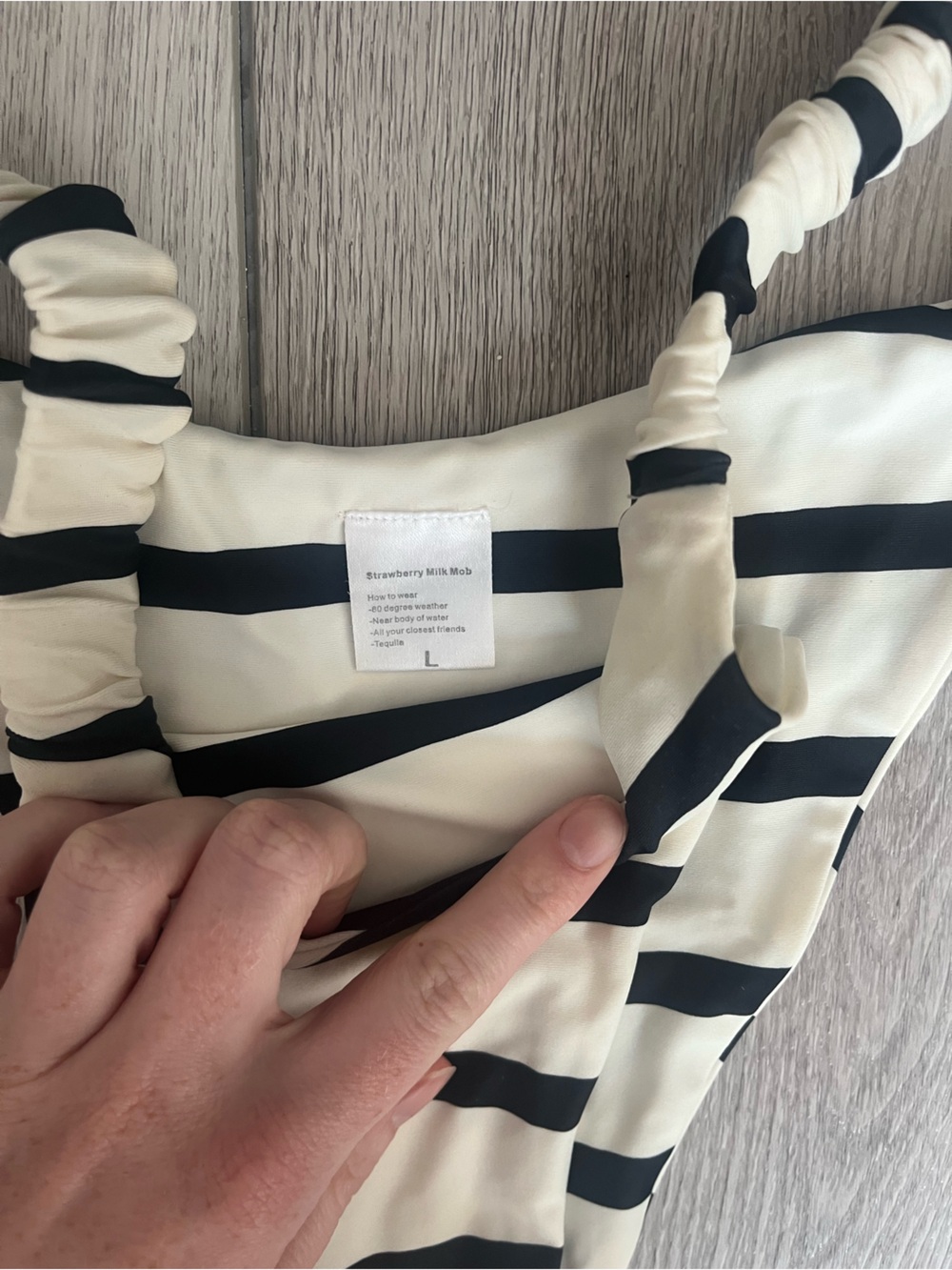 Strawberry Milk Mob French Kiss Bikini sz L - Picture 4 of 6